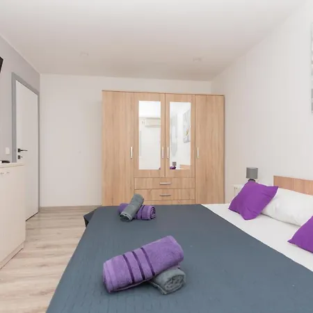 App Anna Apartment *