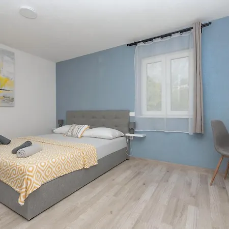 App Anna Apartment