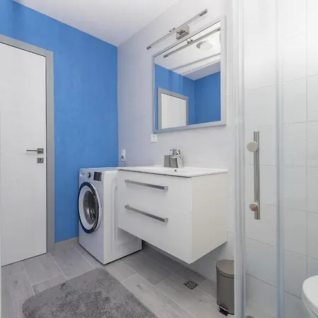 App Anna Apartment