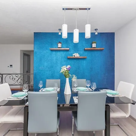 App Anna Apartment