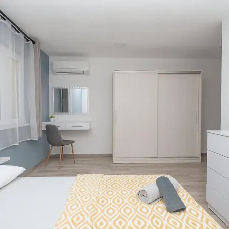 Apartment App Anna