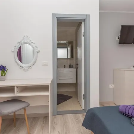 Apartment App Anna *